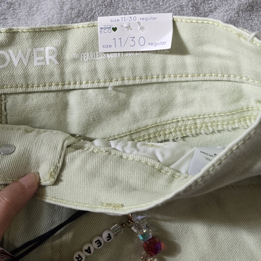 wallflower denim shorts Size 11 - Picture 7 of 10